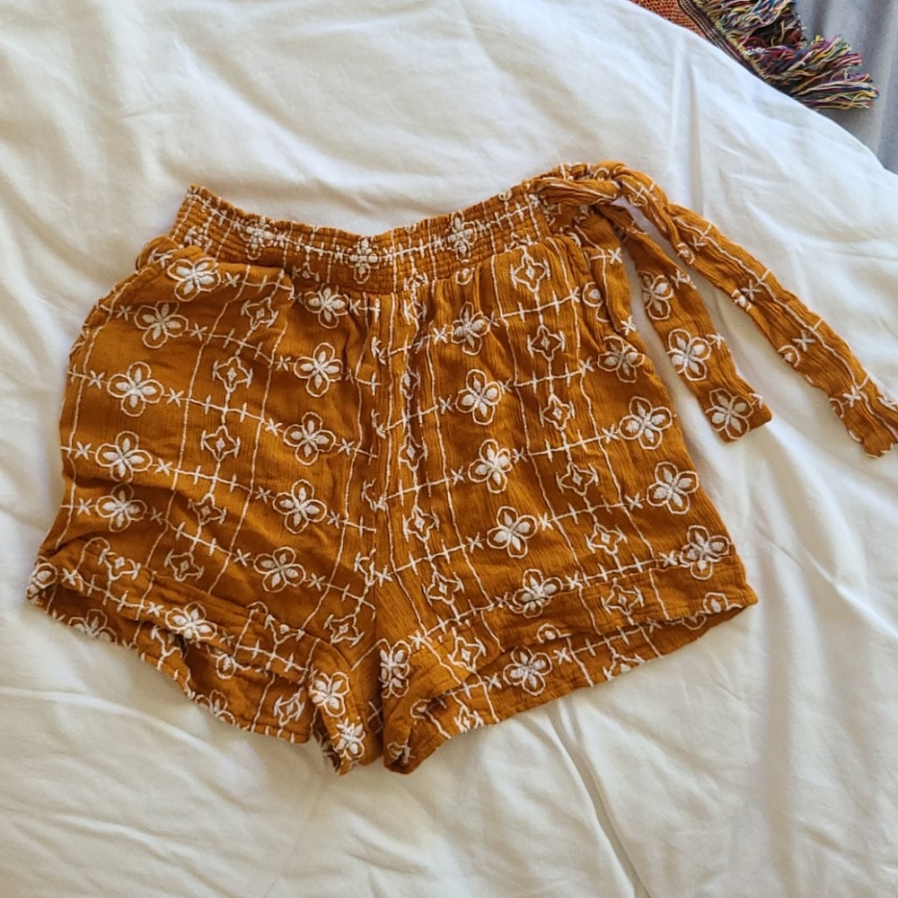 Topshop Embroidered Crinkle Shorts